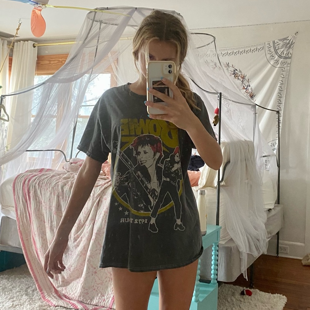 URBAN OUTFITTERS OVERSIZED TEE